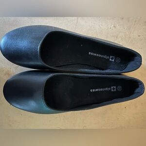 Alpine Swiss Women's Classic Black Loafers